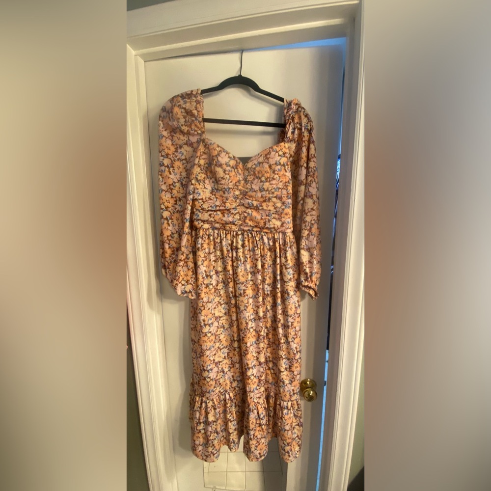 Long Flower Dress, Size Medium, Perfect Condition (only worn once)